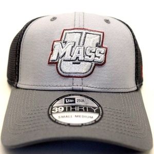 Men's New Era University Of Massachusetts 39Thirty